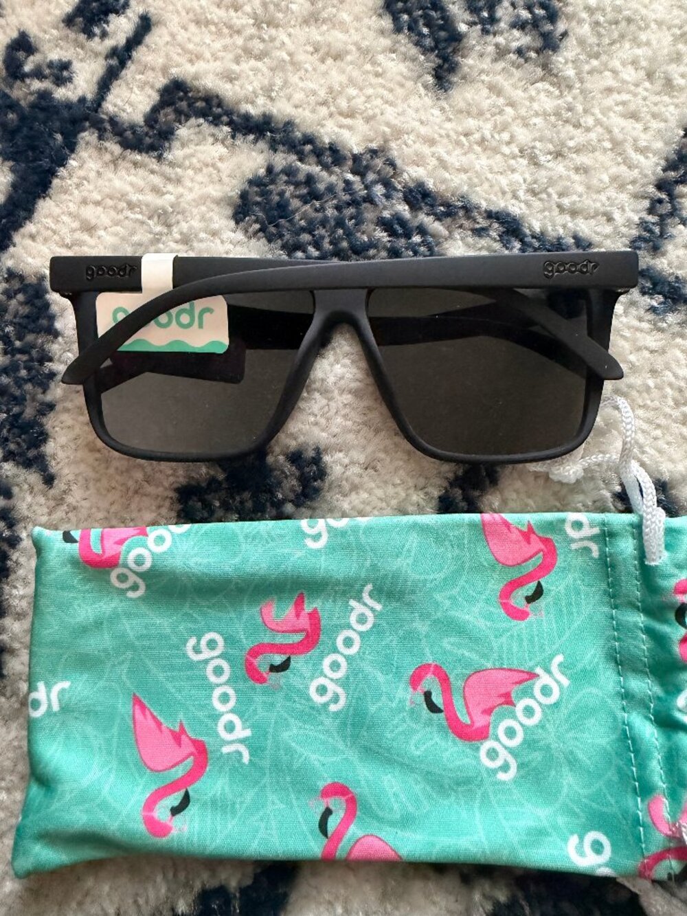 Matte Black Square Sunglasses for Women - Stylish UV Protection - Picture 6 of 8